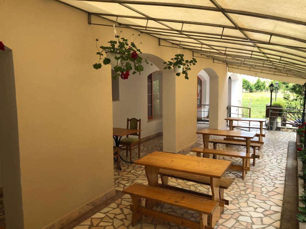 Janka Villa Calugareni  Exterior photo